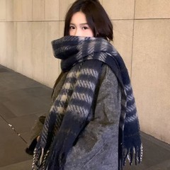 跨境新款高级氛围感拼色格子围巾女士冬季马海毛加厚保暖围脖批发