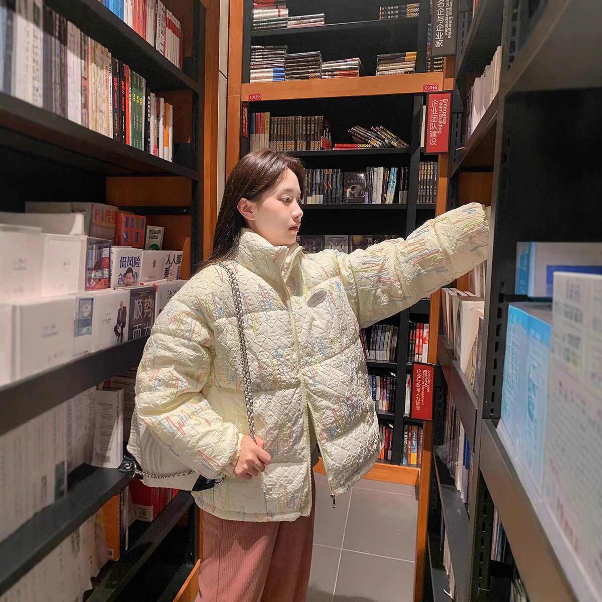 原创彩虹压皱新款羽绒棉服女短款跨境俄罗斯宽松面包服棉衣外套潮