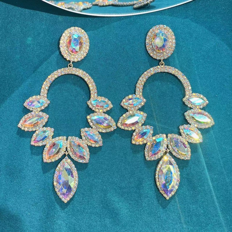 1 Pair Luxurious Geometric Inlay Alloy Rhinestones Drop Earrings display picture 4