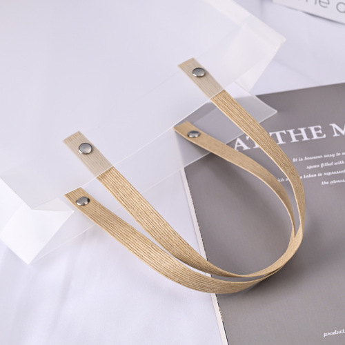 Transparent handbag wedding gift bag PP plastic gift bag frosted gift bag advertising bag