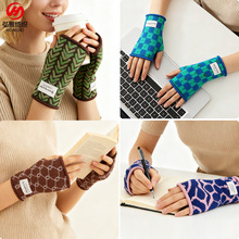 亚马逊冬季保暖手套女撞色几何纹理半指手套男高弹百搭保暖手套女
