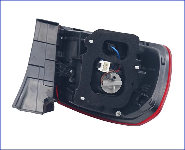 Suitable for Zotye Damai X5 Rear Tail Light Assembly Reversing Light Turn Signal Brake Light Rear Tail Light Assembly Accessories