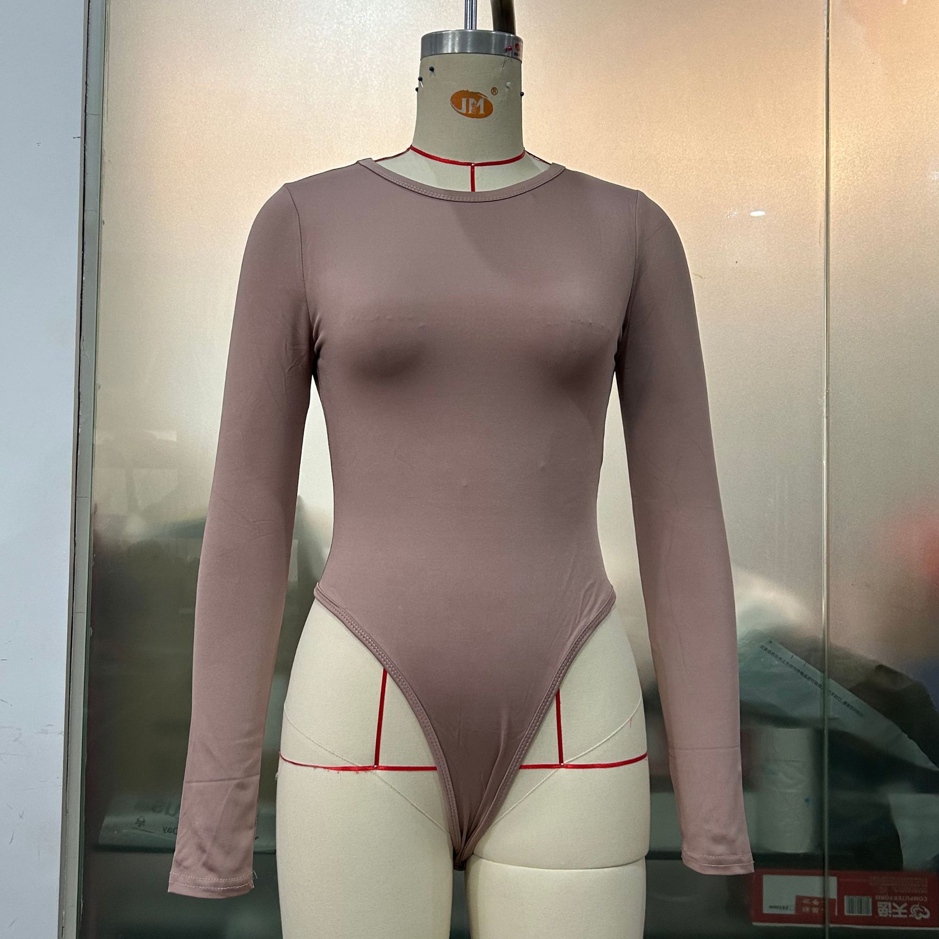 Las mujeres transfronterizas de manga larga traje apretado de cuello redondo superior burst hebilla bottoming camisa Otoño e Invierno Nuevo SU3650