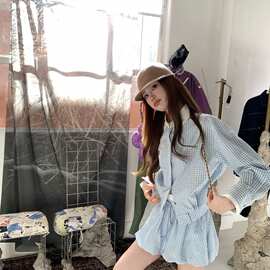 秋季套装蓝衬衫撞色翻领上衣女秋季新款显瘦气质花苞短裙两件套
