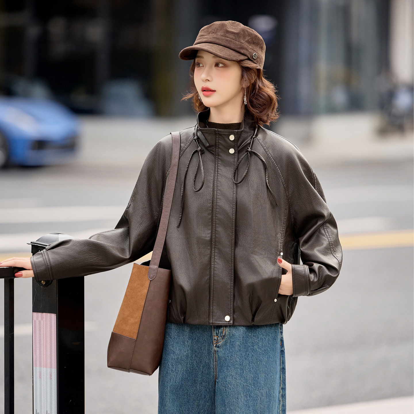 2025 Autumn/Winter New Haining Leather Jacket for Women, Korean Style Short Petite Stand Collar Motorcycle Fleece Leather Jacket