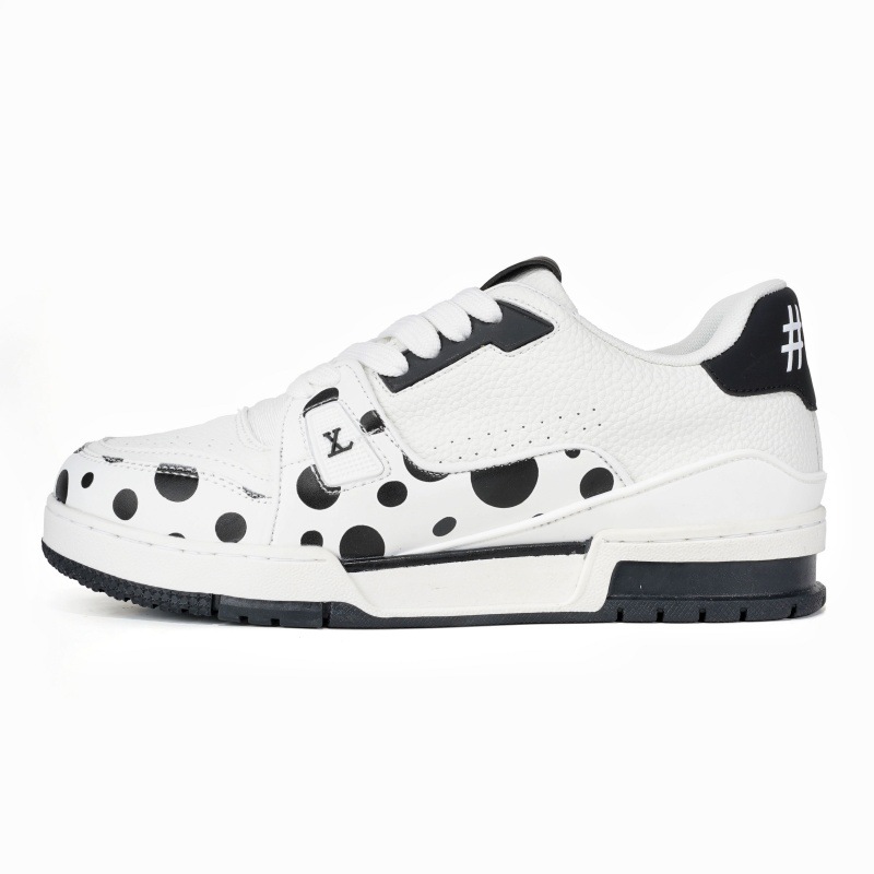 L's fourth generation white and black polka dots