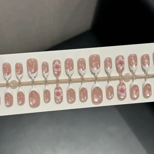 French-Style White Flower Pre-Made Popular Oval Press-On Nails with Glass Beads, Cat Eye Effect, Sweet Girl Style, Resin Nail Stickers