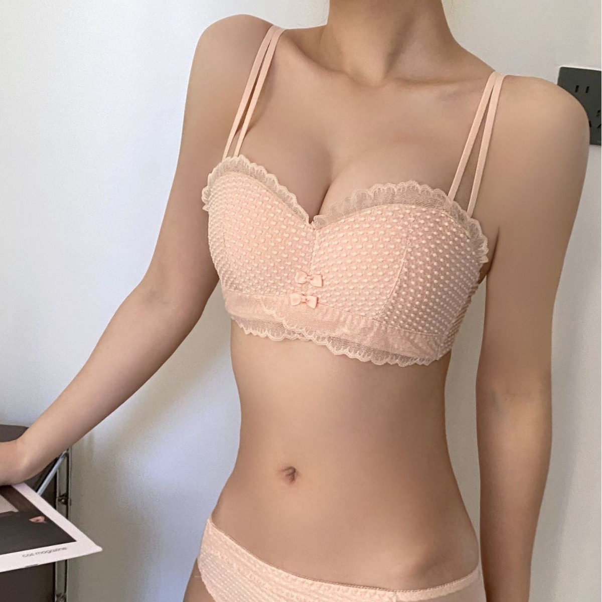 Pecho pequeño que no deja marcas, dos desgaste, recolección lateral, soporte superior, antideslizante, leche auxiliar, ropa interior cómoda, sujetador de texto para niña sin ropa interior