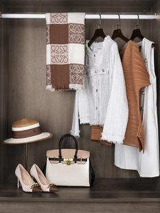 Modern Model Room Cloakroom Ornaments Exhibition Hall Wardrobe Clothes Storage Box Tray Soft Decoration Light Luxury