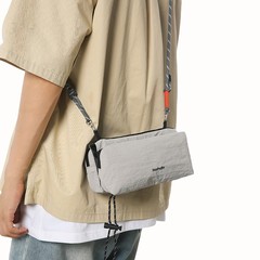 2025新款水瓶包单肩斜挎包男女简约休闲户外小包包手机包小挎包