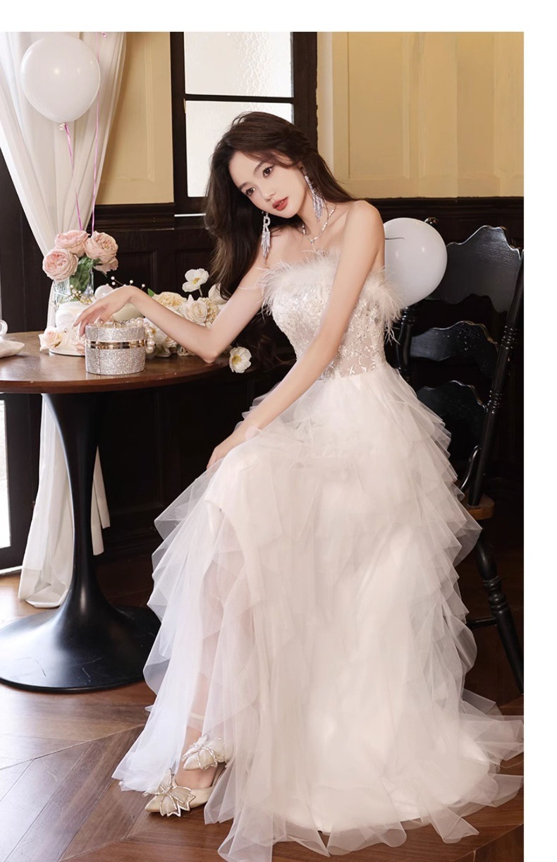 Đầm dạ hội cao cấp trắng tinh tế, thiết kế ôm body quyến rũ — Váy tiên nữ lông vũ màu trắng, Màu đen chi tiết 9