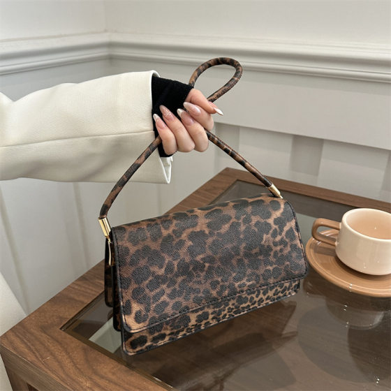 Korean Style Niche Textile Bag Leopard Print Small Square Bag 2024 All-match Women's Shoulder Crossbody Bag Clutch Bag Mobile Phone Bag
