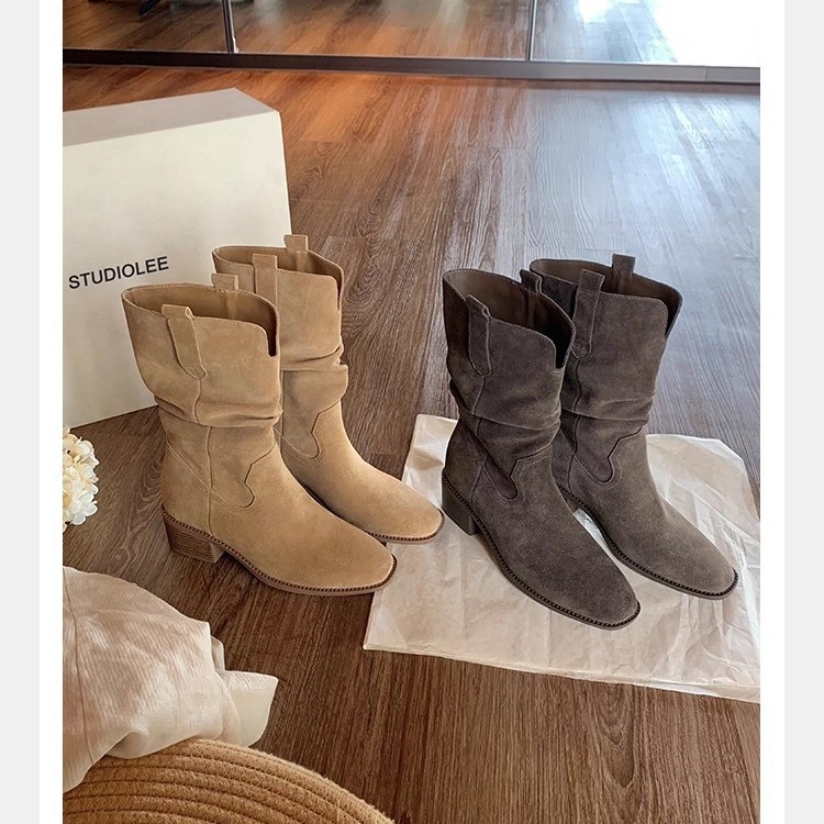 葡萄妈同款 增高8cm~圆头V口粗跟厚底显瘦大筒围堆堆靴真皮女短靴|undefined