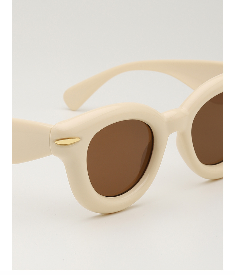 60g Weight Full Frame Glasses Structure Sunglasses Classification PC, UV400 Protection Lens Material Square Glasses Style Outdoor, Travel Occasion Solid Color Pattern All Seasons Season Unisex Gender Streetwear Style Streetwear Solid Color PC UV400 Protection Square Full Frame Women's Sunglasses 20