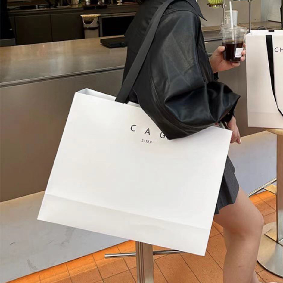 服装店手提袋纸袋定制白卡纸袋手拎礼品袋定做高级感礼品袋子批发