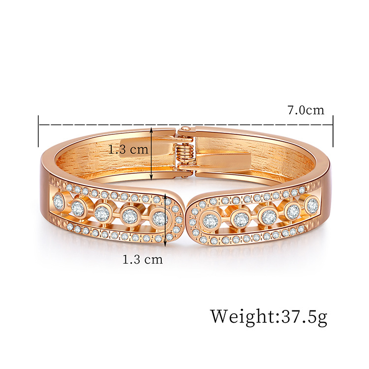 European And American Retro Style Hollow Design Diamond Spring Open Bracelet Female display picture 1