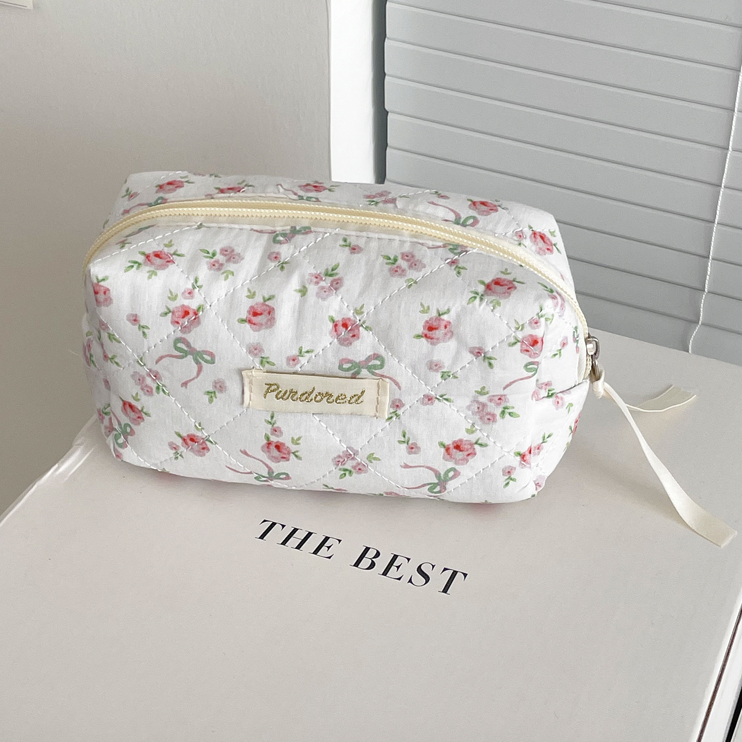 Women's Gender Streetwear Ditsy Floral Bow Knot Quilted Cotton Sewing Thread Square Makeup Bags