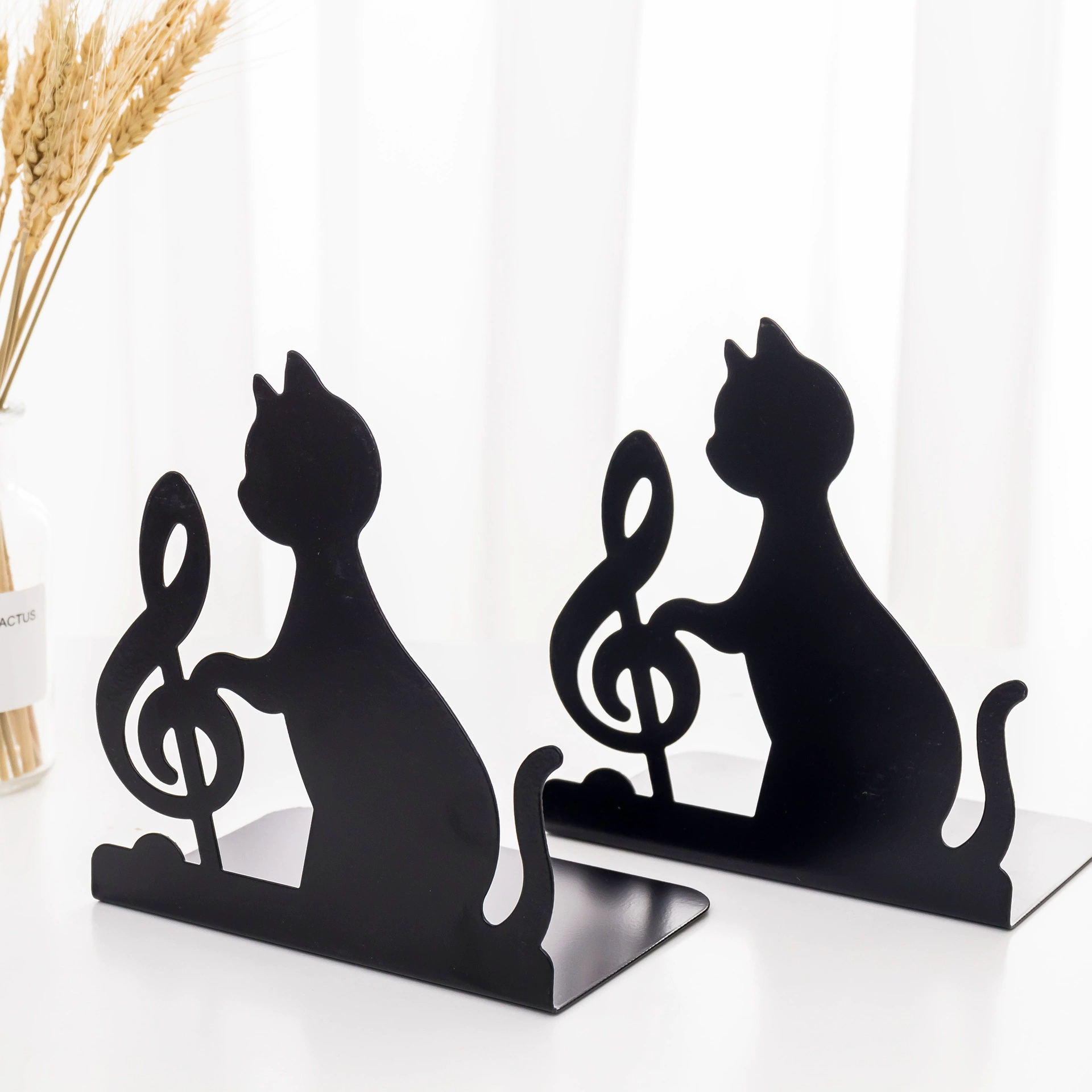 Creative Romantic Tower Stall Bookshelf Ferris Wheel Statue of Liberty Bookcase Student Bookend Цена за два штуки можно отправить за другого