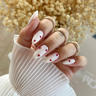 Yogurt White with Burgundy Heart Debris Manicure Valentine's Day Niche Girl Wears Nails Red Heart Fake Nails