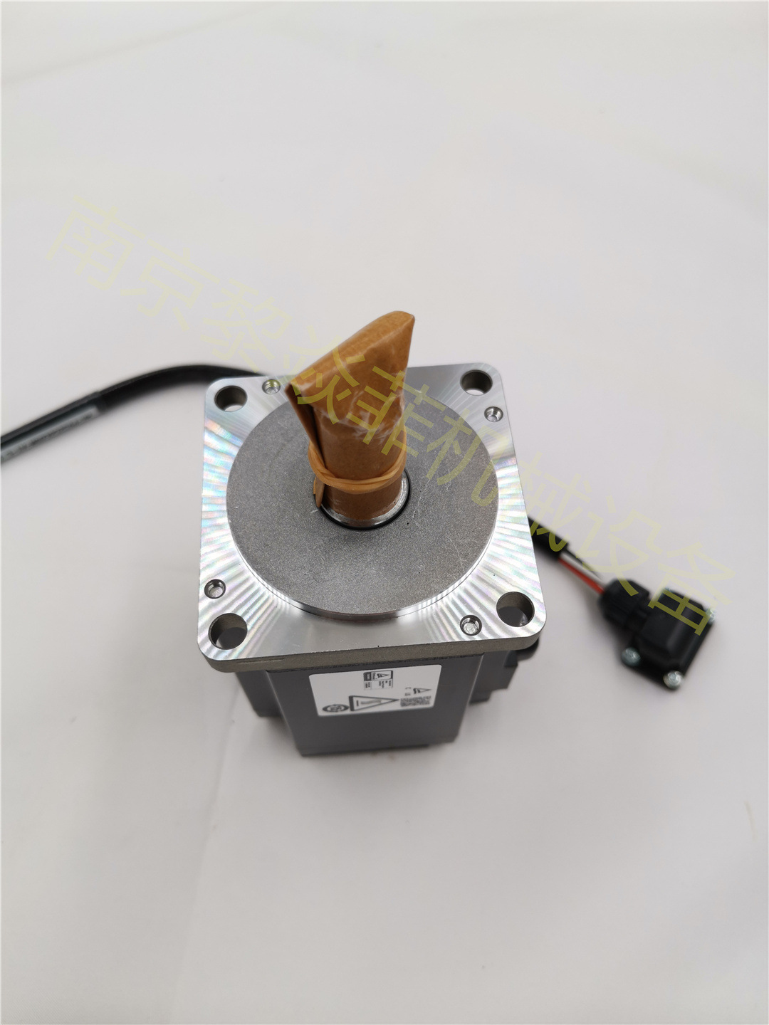 日本三菱MITSUBISHI FR-D740-1.5K 单向输入变频器 FR-HC2-15K