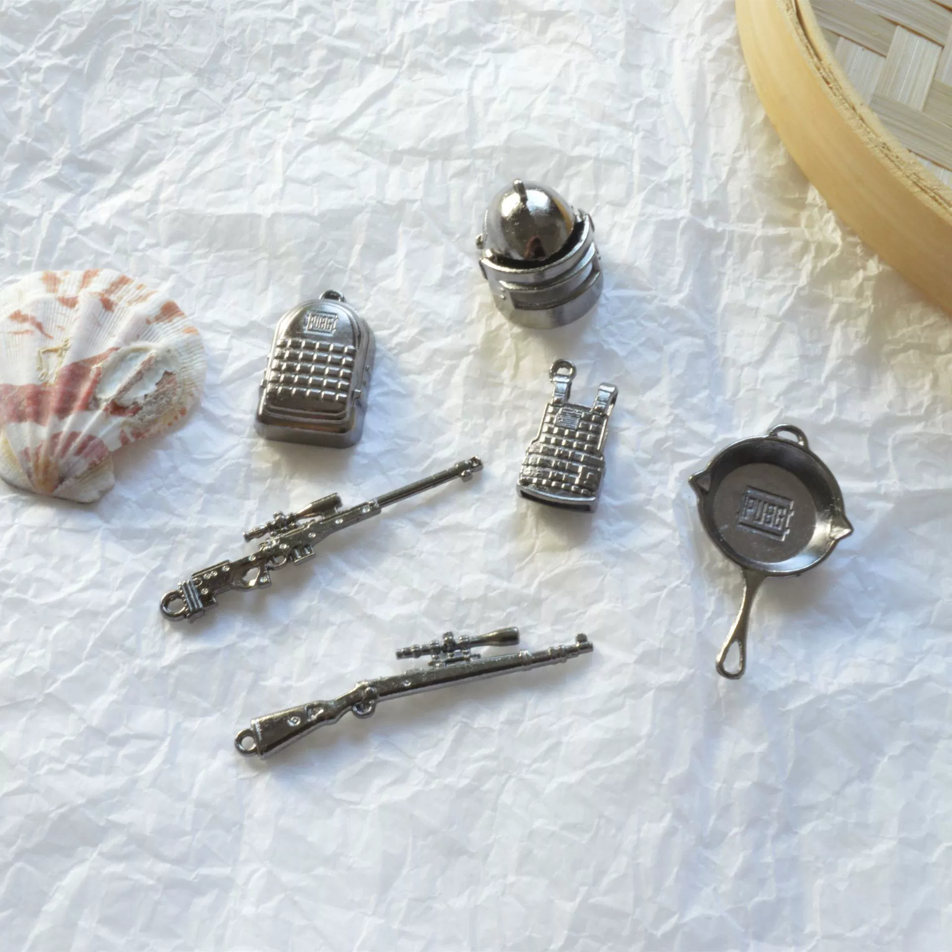 Peace Elite Ученик начальной школы Игрушечный пистолет Игра Окружающий маленький размер Нож Пистолет Детское оружие Модель 98Kawm Маленький подарок