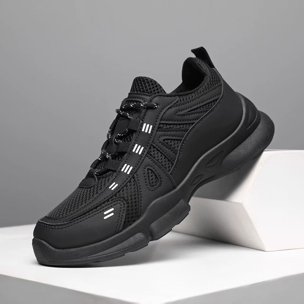 Мужская обувь, летняя дышащая повседневная обувь, универсальная спортивная обувь на мягкой подошве, уличная походная обувь с черной сеткой, мужская прогулочная обувь