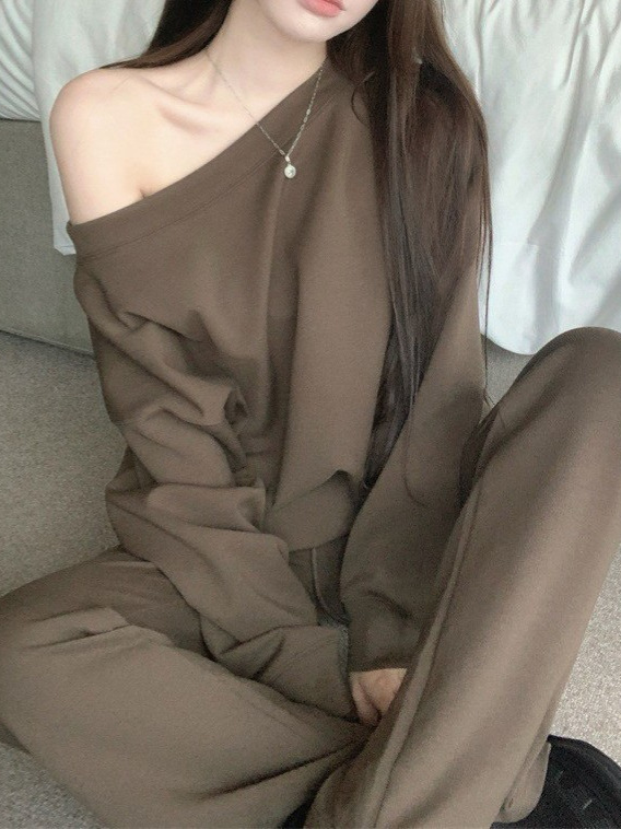 慵懒风休闲宽松运动套装女秋冬季新款斜肩长袖卫衣微喇裤子两件套|undefined