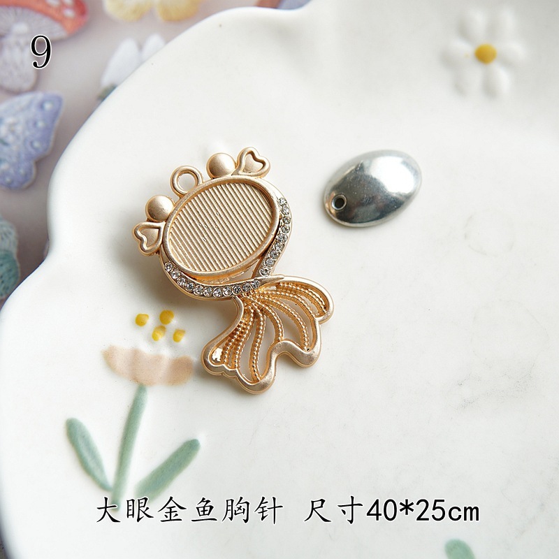 宋锦蓝染刺绣新中式底托包布螺钿点翠蝴蝶三叶草新款胸针|undefined