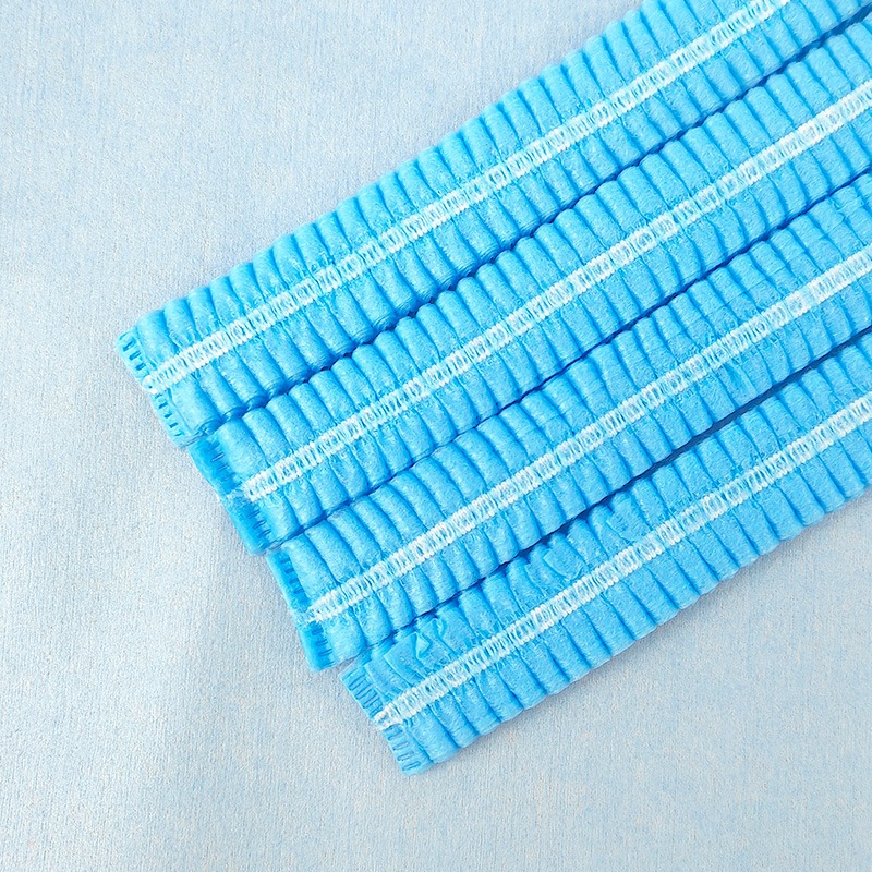 使い捨て帽子の頭を厚くして不織布工場のバーキャップをかぶせて防塵します。|undefined