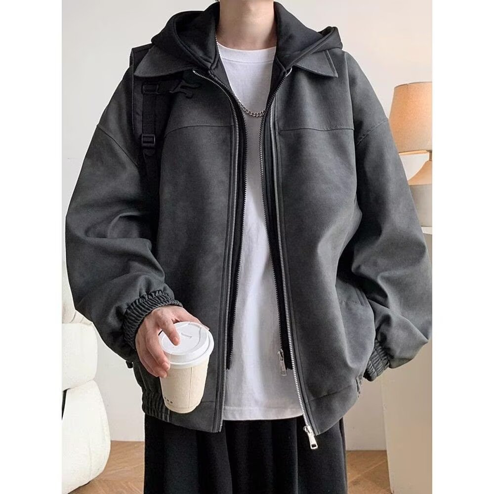 Herren-Bomberjacke aus PU-Leder im angesagten Retro-Stil mit Kapuze – ein trendiges und stylisches Modell für den Herbst. Erhältlich in Weiß und Schwarz._voghion.com