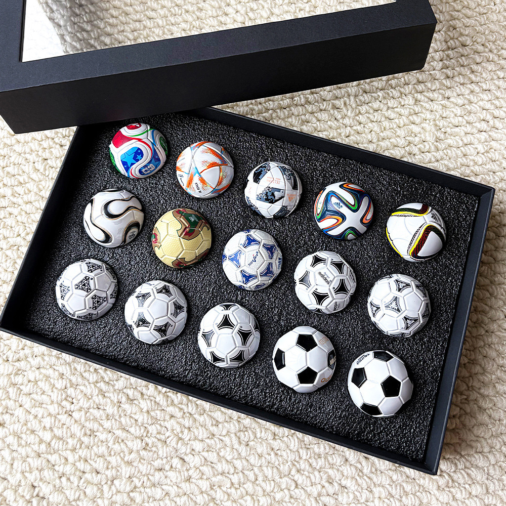 2026 United States, Canada, and Mexico Football Match Football Model 3.8cm Small Football Set Gift Souvenir Fan Gift