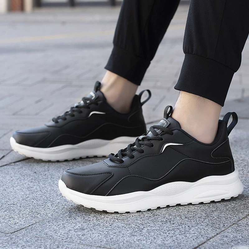 Мужские кожаные кроссовки легкие повседневные одиночные туфли плюс бархатные теплые хлопчатобумажные кроссовки трансграничные большие размеры черные мужские туфли