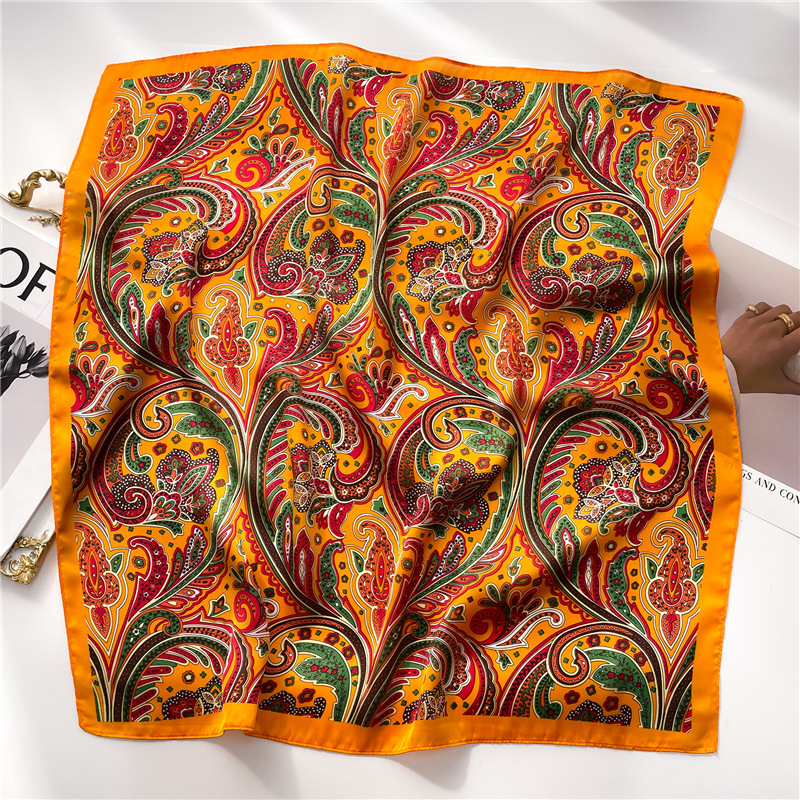 Foulard paisley da donna, elegante sciarpa quadrata_voghion.com
