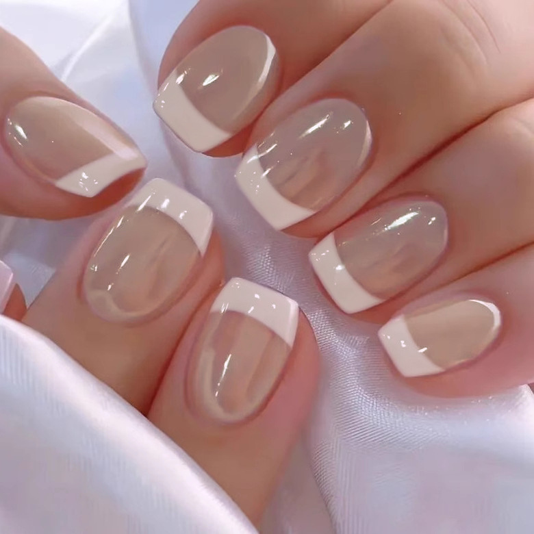 Cross-Border Foreign Trade Nail Stickers, White Thick French-Style Square Nails, 24 Pieces of Fake Nails with a Pearlescent High-End Feel, Wearable Nail Tips Cross-Border Foreign Trade Nail Stickers, White Thick French-Style Square Nails, 24 Pieces of Fake Nails with a Pearlescent High-End Feel, Wearable Nail Tips
