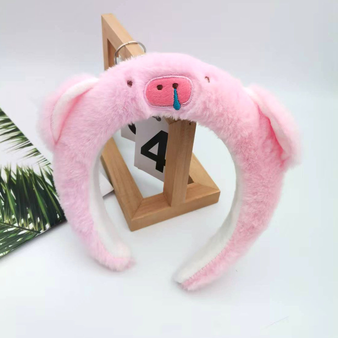 Snot pig headband-light pink