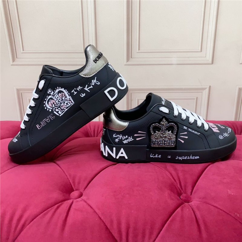 Zapatos de hombre de alto valor europeo 2025 nuevo diseño de zapatos casuales de verano transpirables para parejas de skate de graffiti