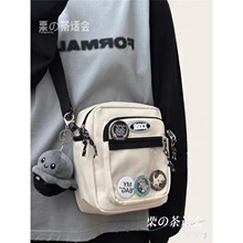 ��ʿС������Ɔμ�� ins��С��б���Ů�W���������e�����֙C��