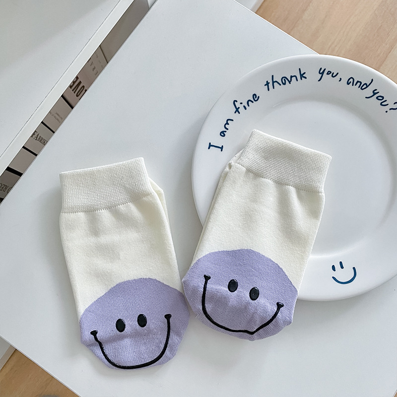 Calcetines de algodón sonrientes de talón para mujeres verano delgado silicona antideslizante medias sin hueso calcetines de mujer Zhuhai al por mayor