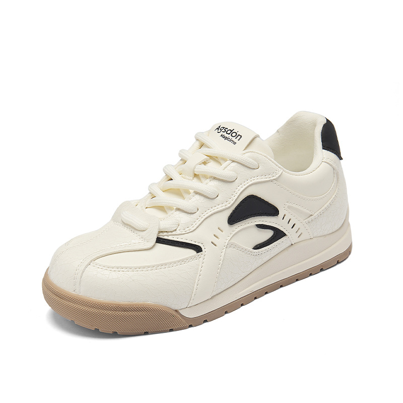 Zapatos blancos de fondo grueso para mujeres 2025 nuevos zapatos de entrenamiento de invierno gigantescos y zapatos de skate casuales de lana