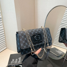 2025�����¿�С���OӋ�μ���r�г���ӡ���͹�Ů�������sб���