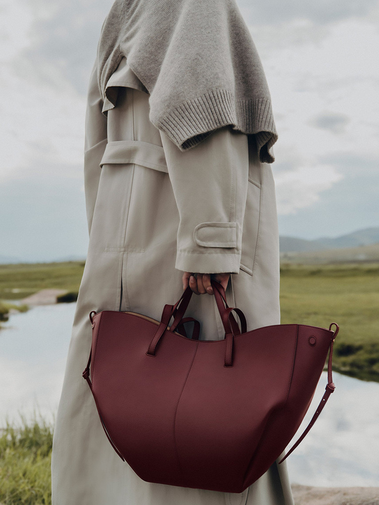 クロスボーダー高バージョン本革POEIVE大容量ショッピングバッグ片肩手提げトート翼女性カバンシワバッグ