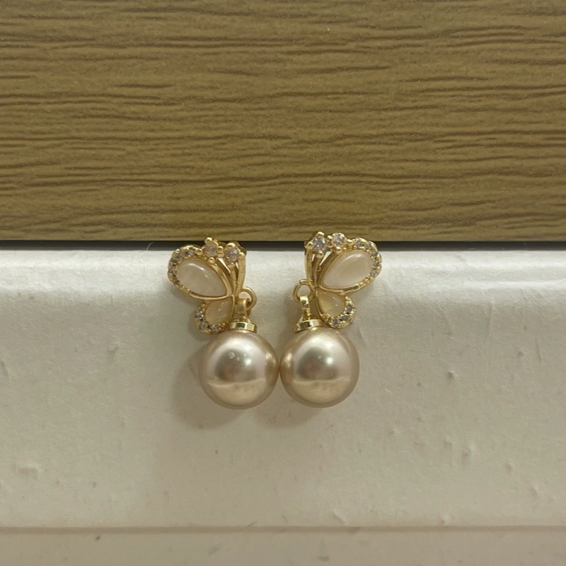 Earrings from pearl, small design ear clips, silver 925 sample
