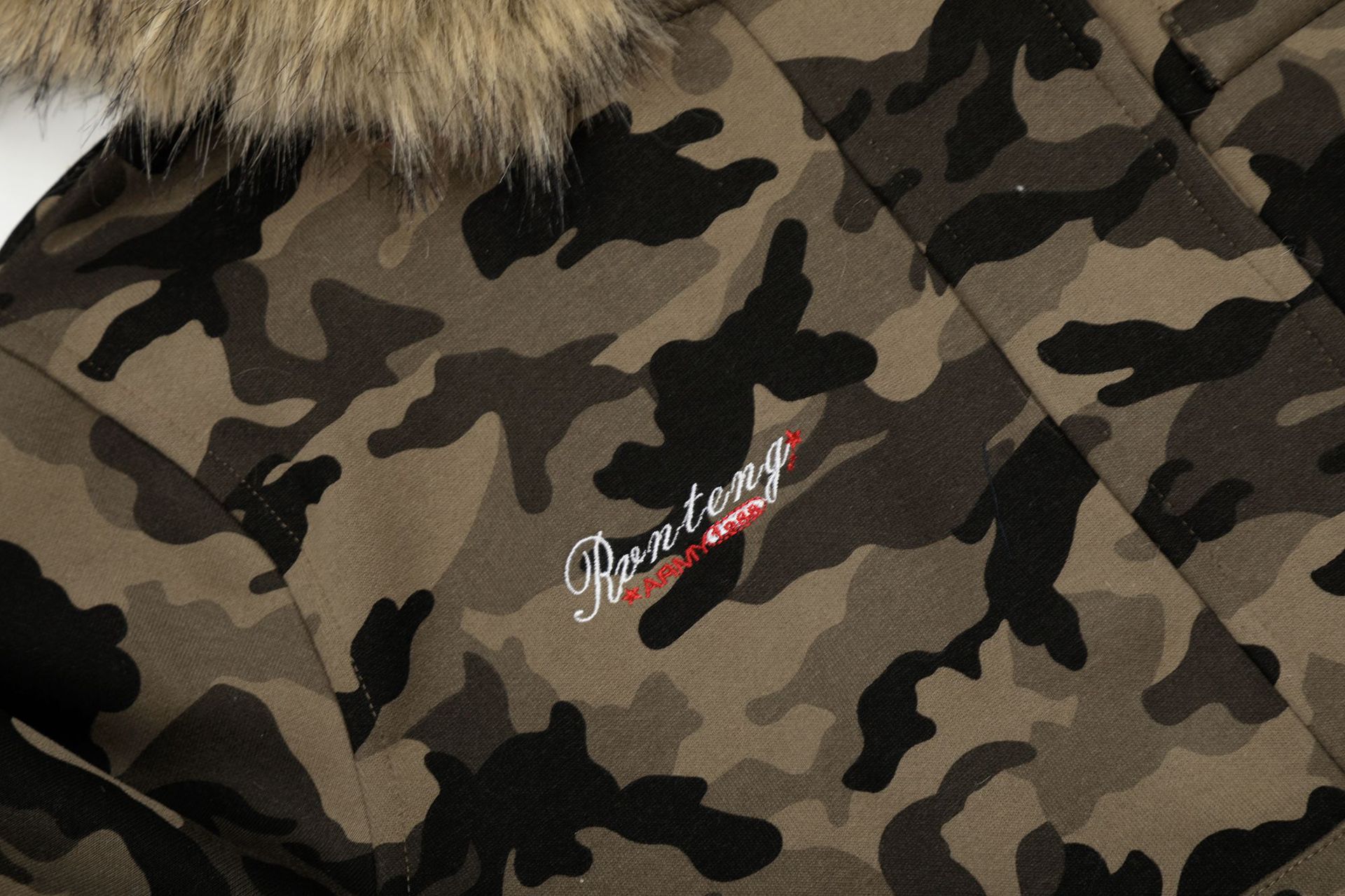 Sweat à capuche style rétro américain pour homme, veste courte à col en fourrure, style cardigan, collection automne 2025_voghion.com