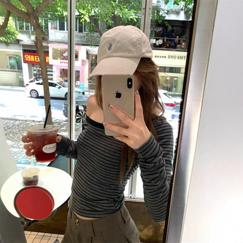 Early Autumn New Style Cool and Breathable Striped One-Shoulder Long-Sleeve T-Shirt for Women, Slim-Fit Short Base Shirt Early Autumn New Style Cool and Breathable Striped One-Shoulder Long-Sleeve T-Shirt for Women, Slim-Fit Short Base Shirt