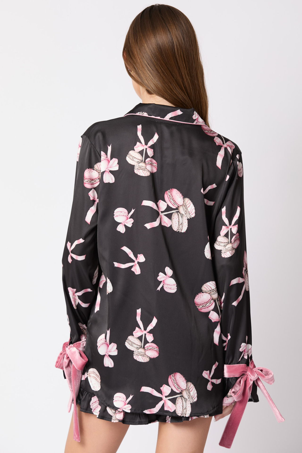 Lange pyjama set van zijde voor dames met leuke cartoon print_voghion.com