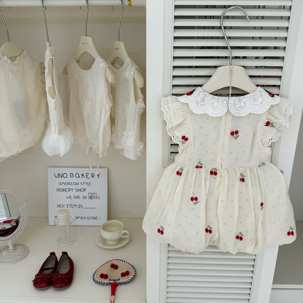 [Xianning Seven baby] Vestido de princesa dulce para niña de verano Vestido de cereza con cuello de muñeca de estilo occidental Vestido de chaleco lindo