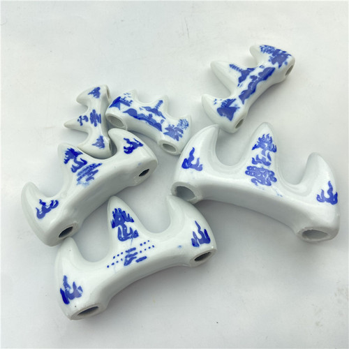 Jingdezhen ceramic pen mountain pen holder pen holder large, medium and small Yamagata calligraphy students practice brush ornaments pen holder