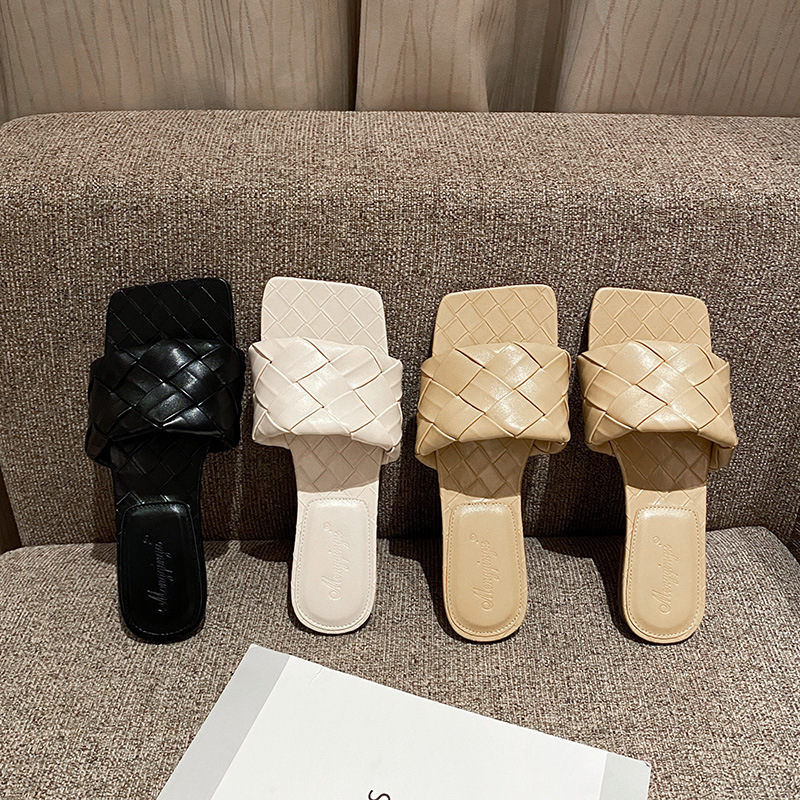 Small Size Internet Popular Slippers for Women's Outer Wear 2022 New Style Square Toe Large Woven One-Word Slippers Flat Sandals plus size Lazy Shoes