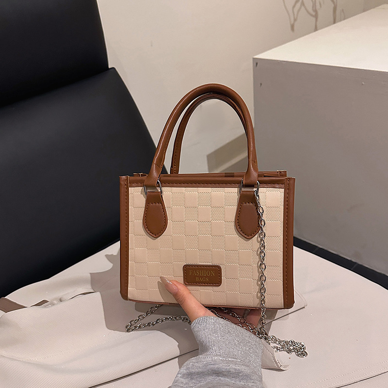 Women's Retro Shoulder Bag High Quality Large Capacity Tote Handbag_voghion.com