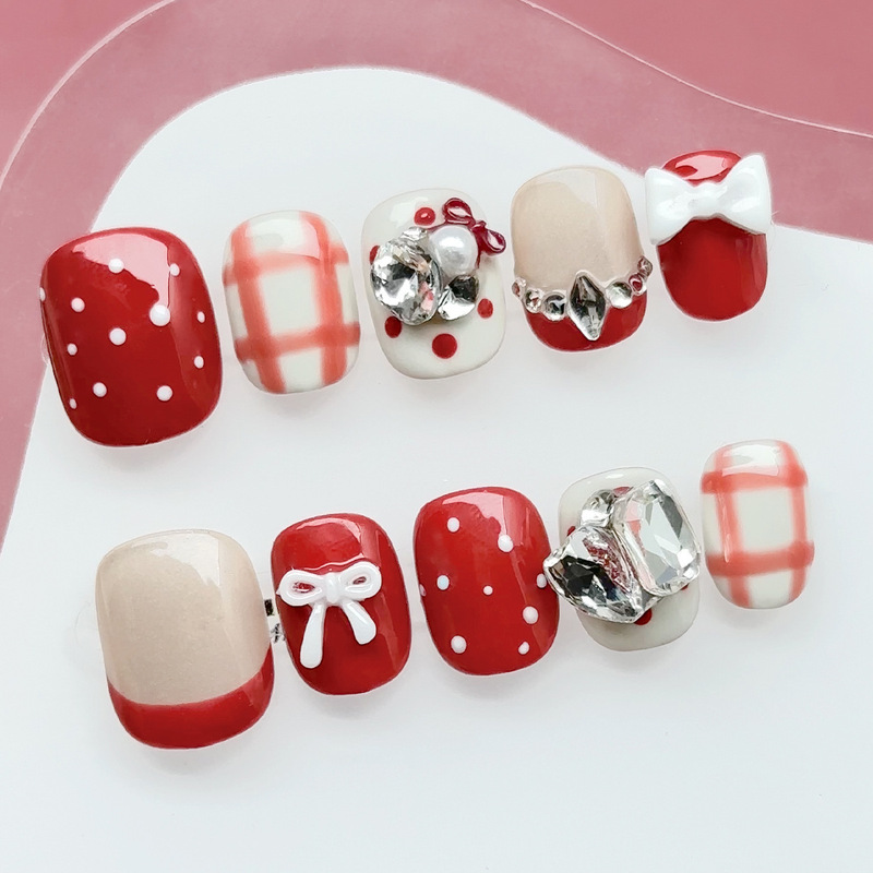 New Cartoon-Style Brightening Wearable Nails, Niche Design Short Bean-Shaped Nail Stickers, Factory Wholesale Ultra-Short Bean Nails